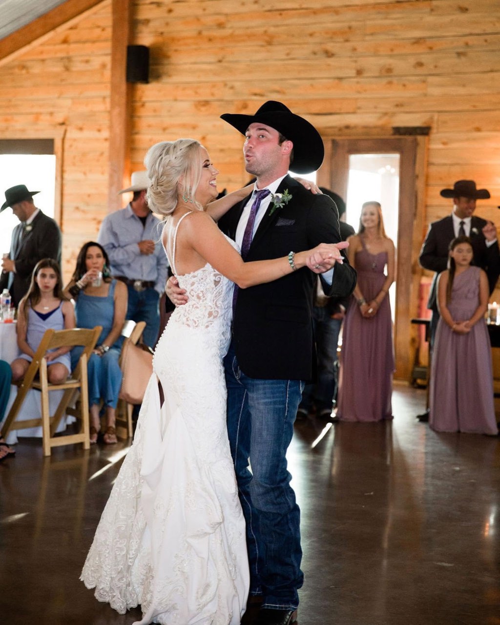 Diamond H3 Ranch barn reception, photo 2