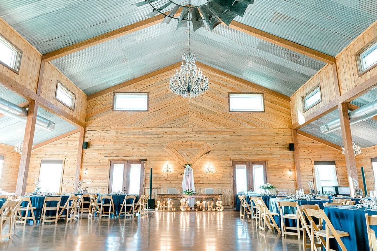 Diamond H3 Ranch barn reception, photo 5