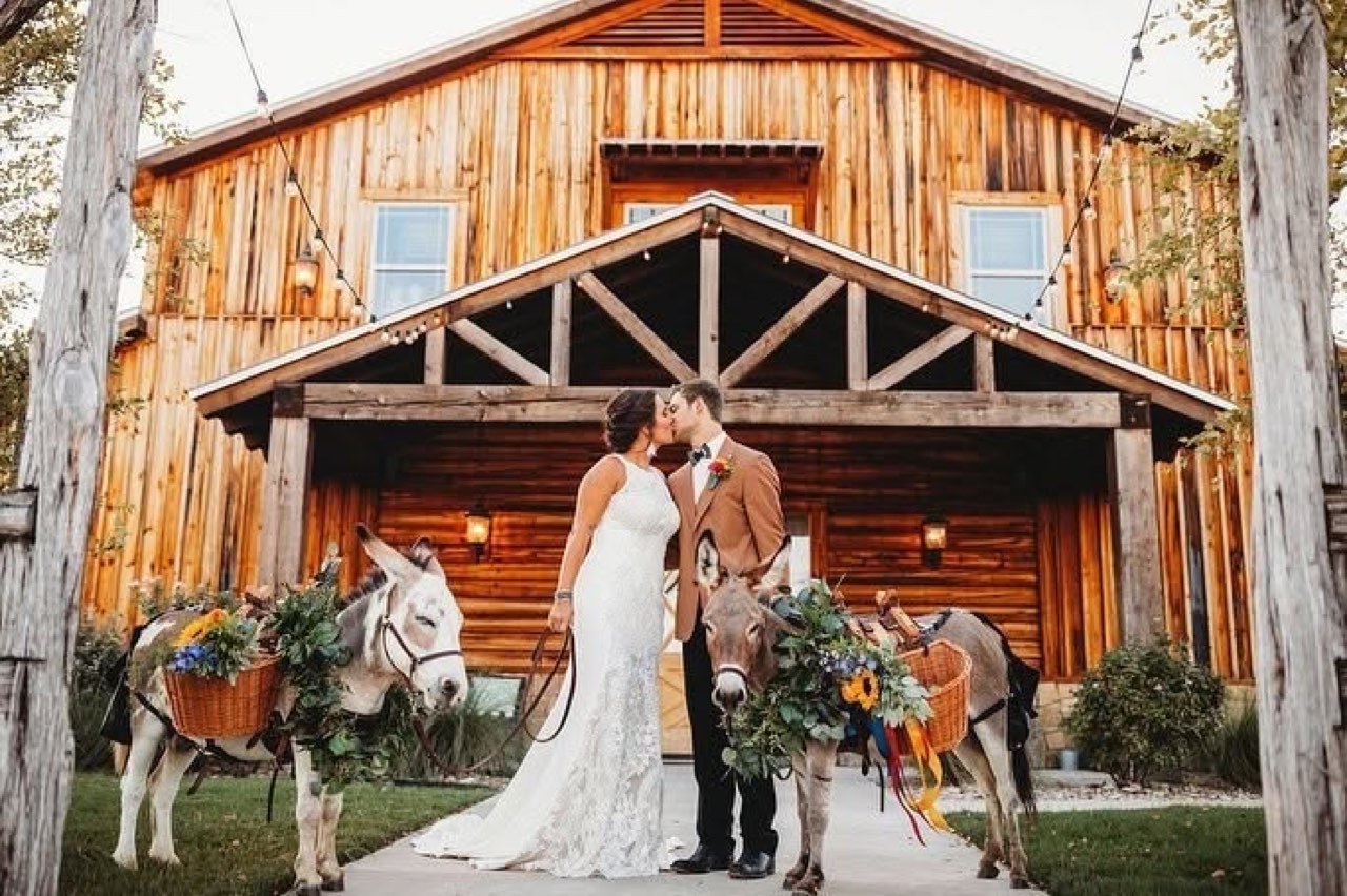Diamond H3 Ranch barn reception, photo 16