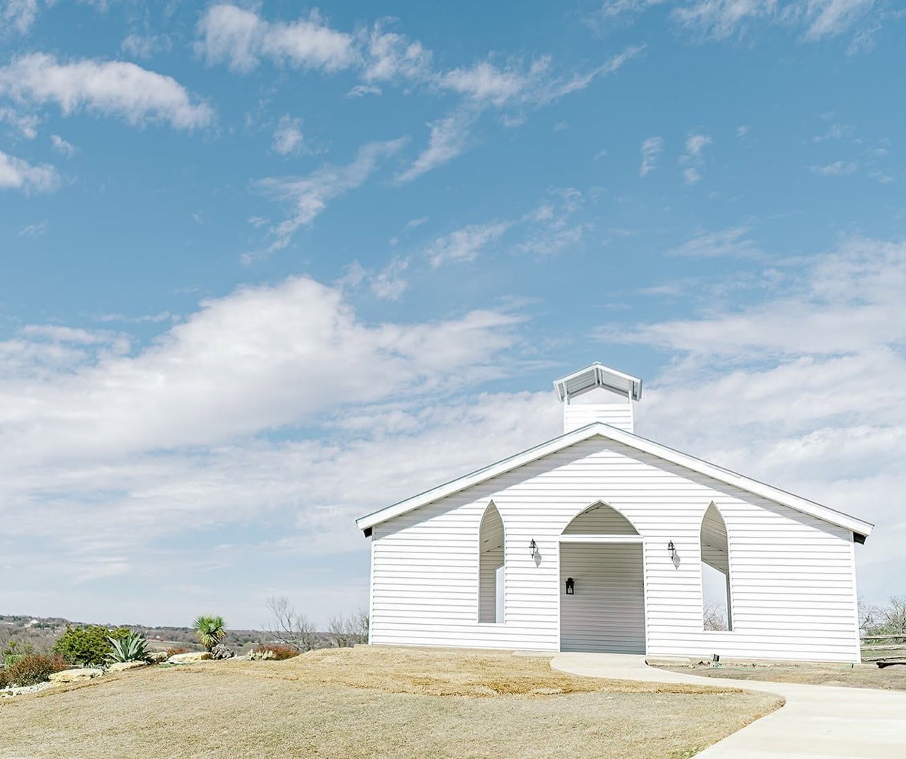 Diamond H3 Ranch open-air chapel wedding, photo 6