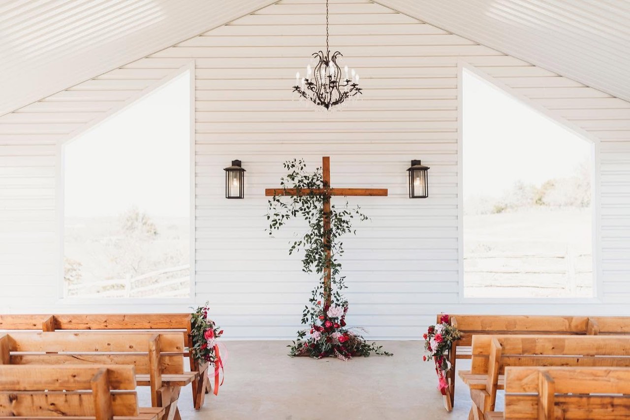 Diamond H3 Ranch open-air chapel wedding, photo 15