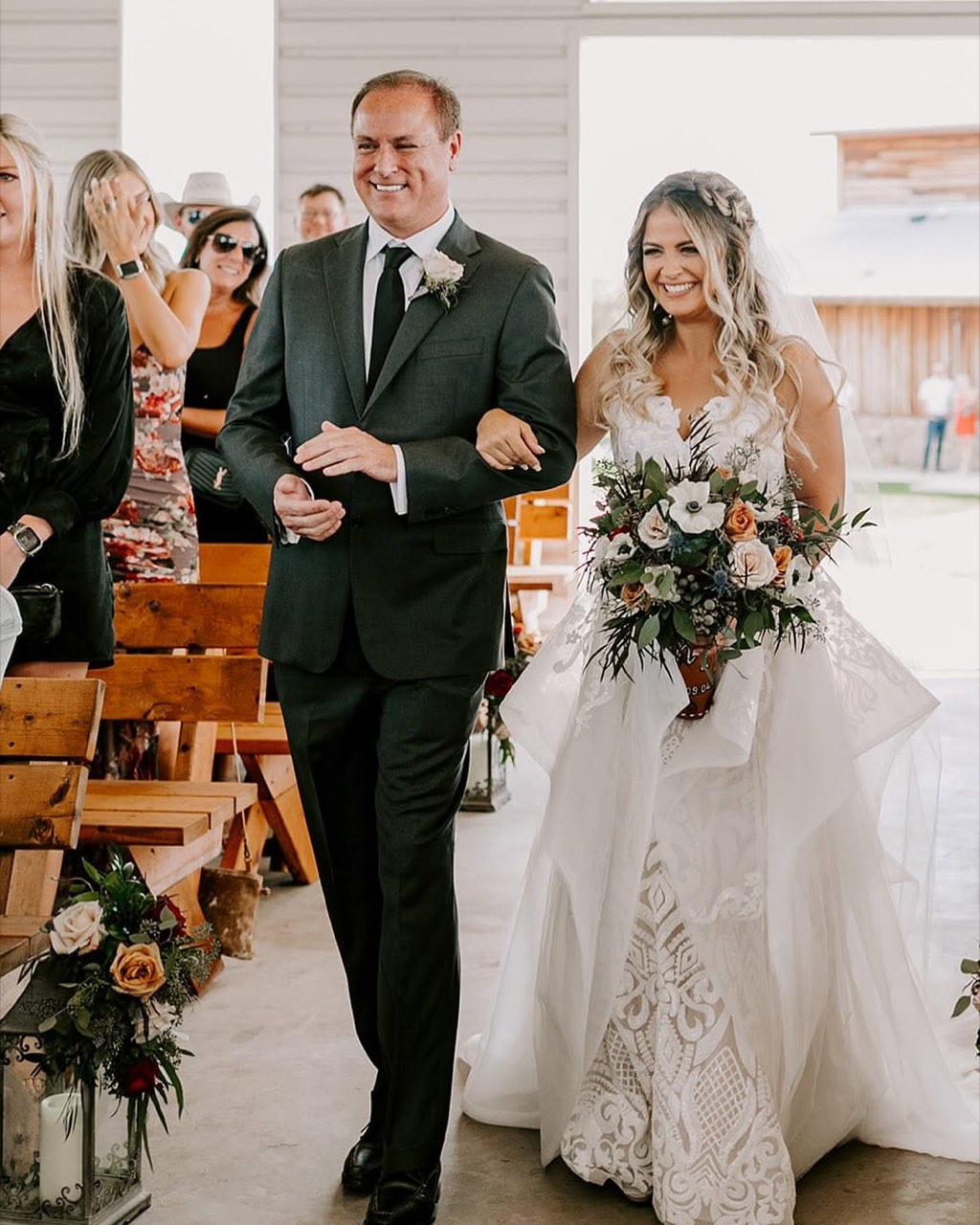 Diamond H3 Ranch open-air chapel wedding, photo 21