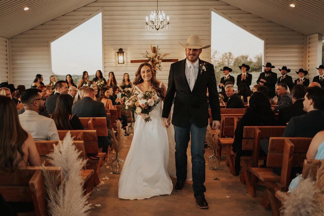 Diamond H3 Ranch open-air chapel wedding, photo 49