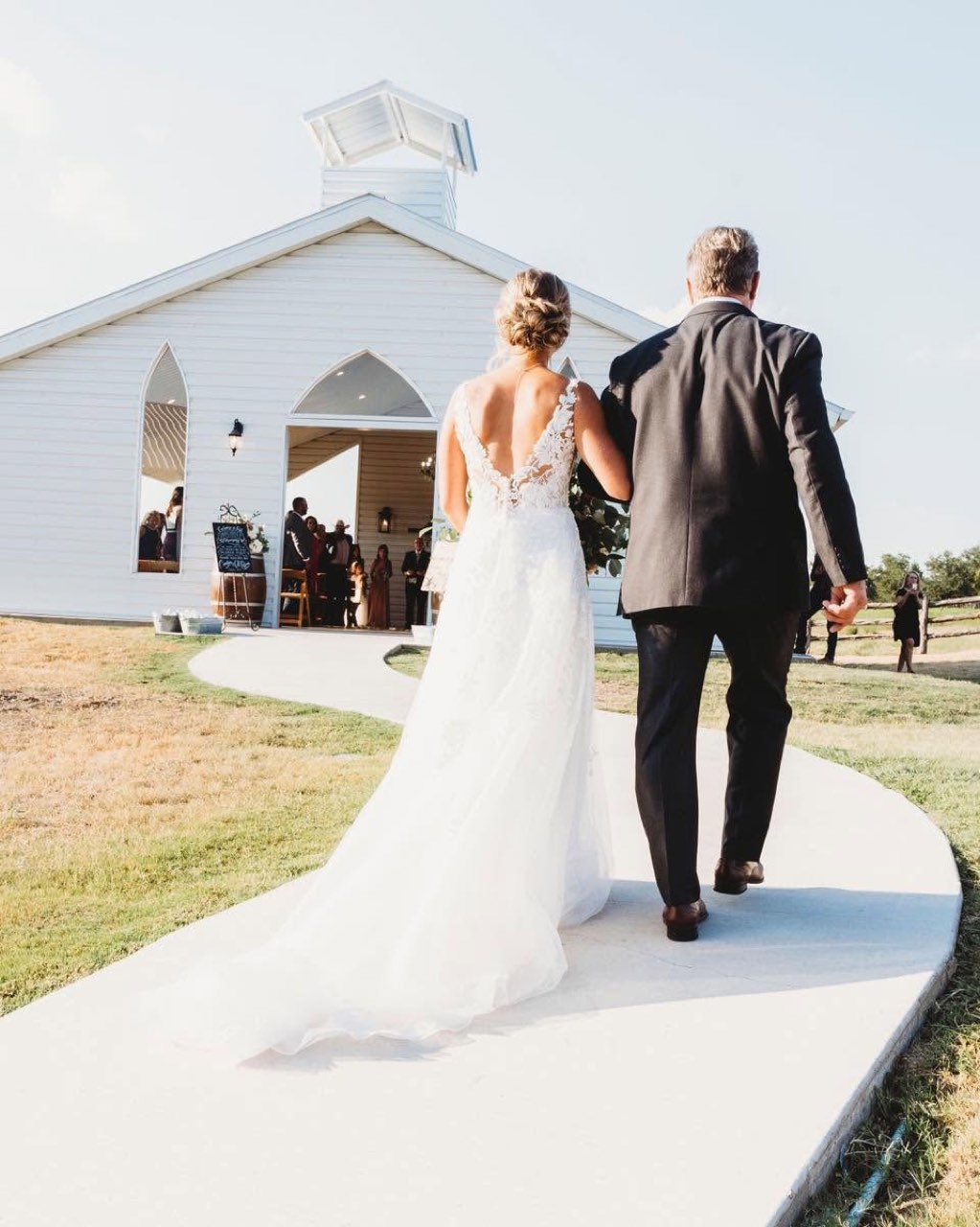 Diamond H3 Ranch open-air chapel wedding, photo 54