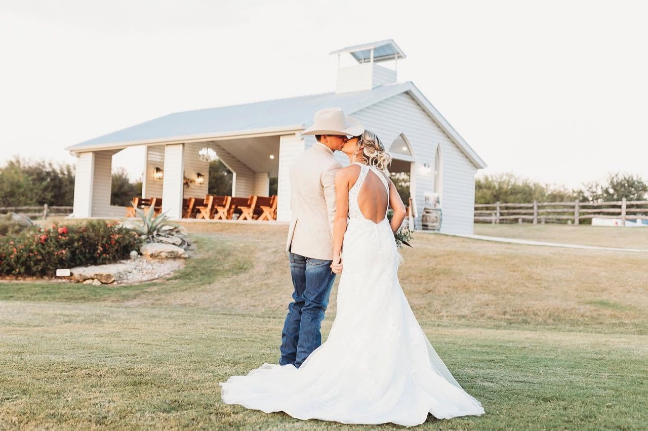 Diamond H3 Ranch open-air chapel wedding, photo 55