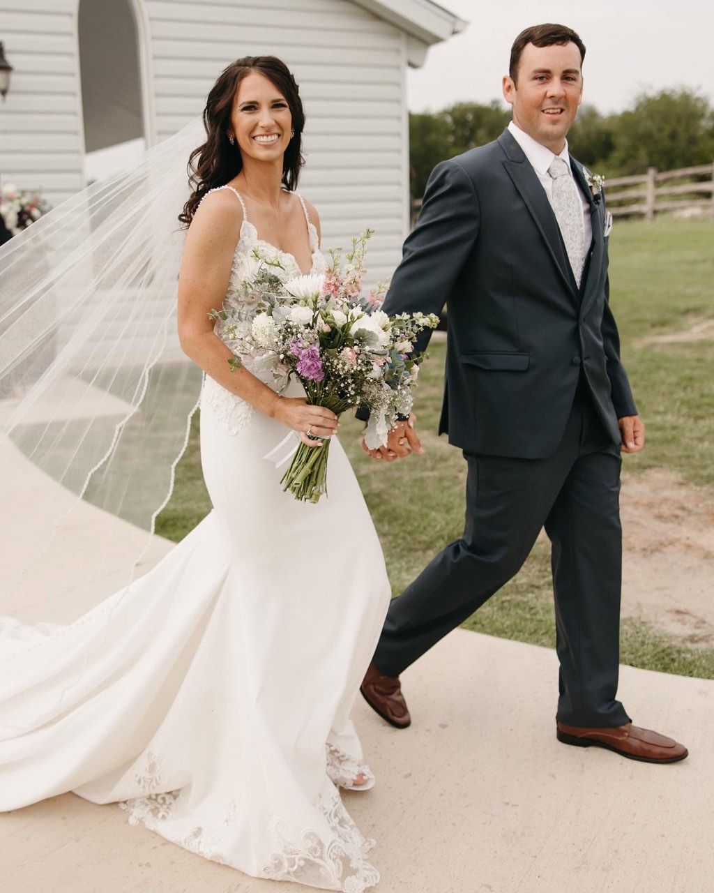 Diamond H3 Ranch open-air chapel wedding, photo 61