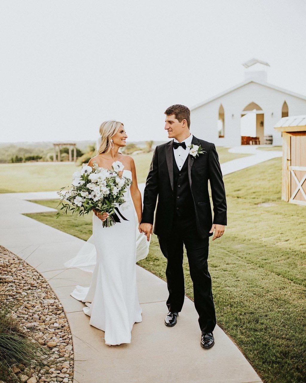Diamond H3 Ranch open-air chapel wedding, photo 65