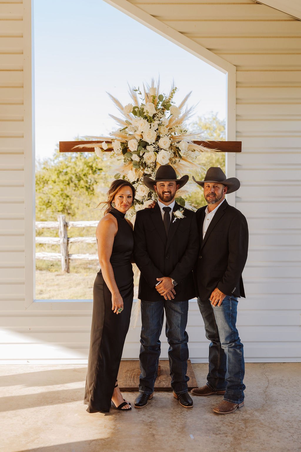 Emma & Kadin at Diamond H3 Ranch, photo 17