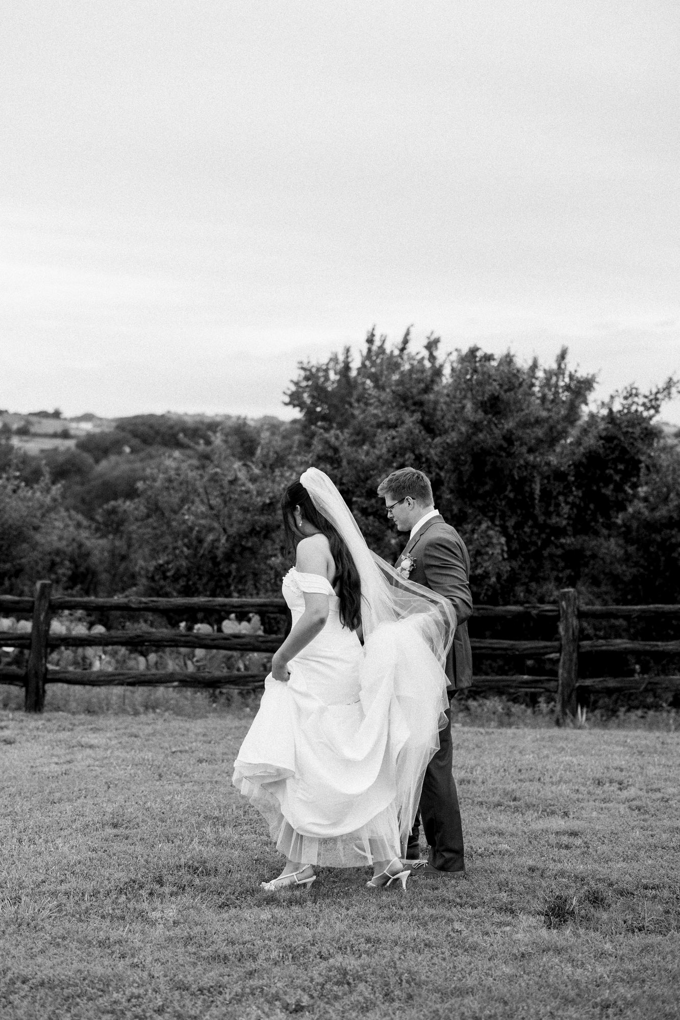 Hallie & Ethan at Diamond H3 Ranch, photo 12